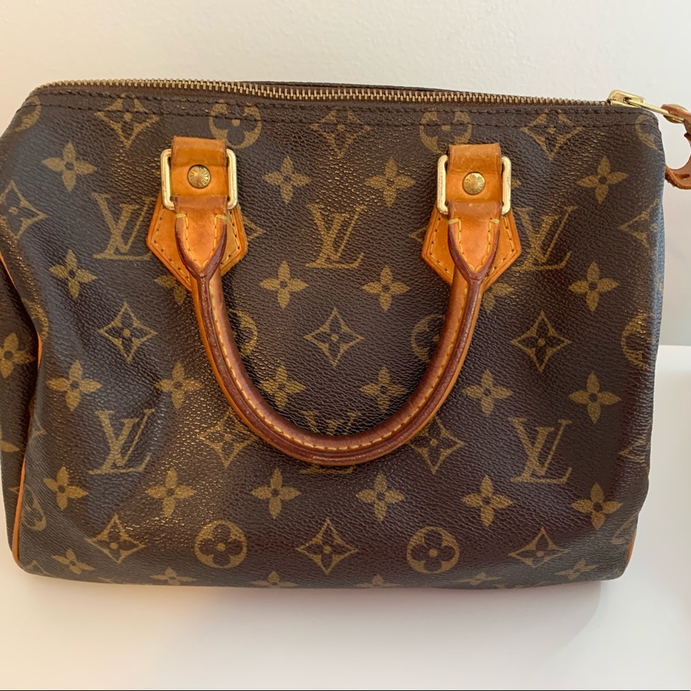 Louis Vuitton Speedy 25